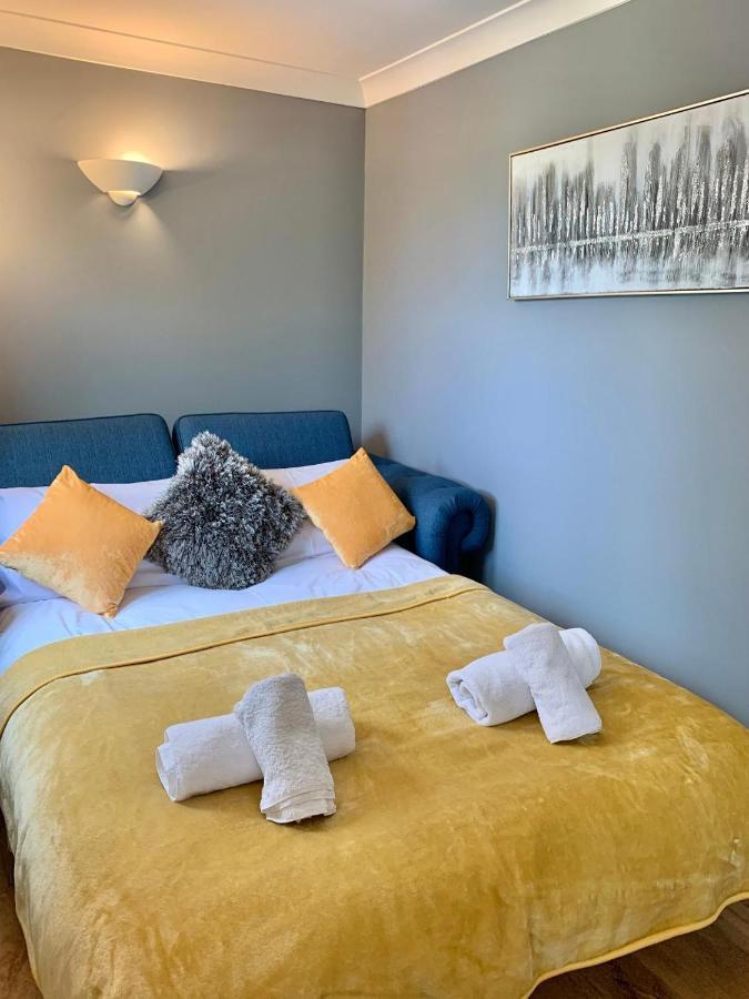 An Entire 2Beds, 2Bathrooms, Free Wifi, Free Parking, Risinghurst, Oxford Exterior foto